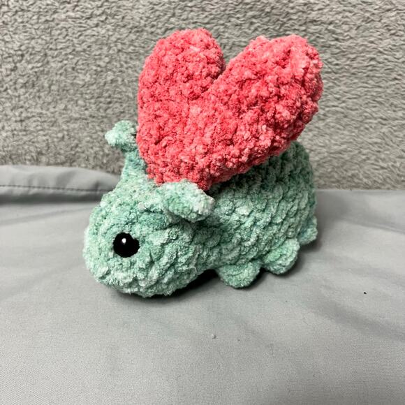2/$15 Crochet Handmade Love Bug Stuffie Plushie‎ Plush - Picture 3 of 3